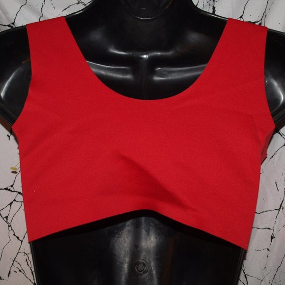Red SPORTS BRA SIZE M USED FOR PHOTO SHOOT - Picture 3 of 3
